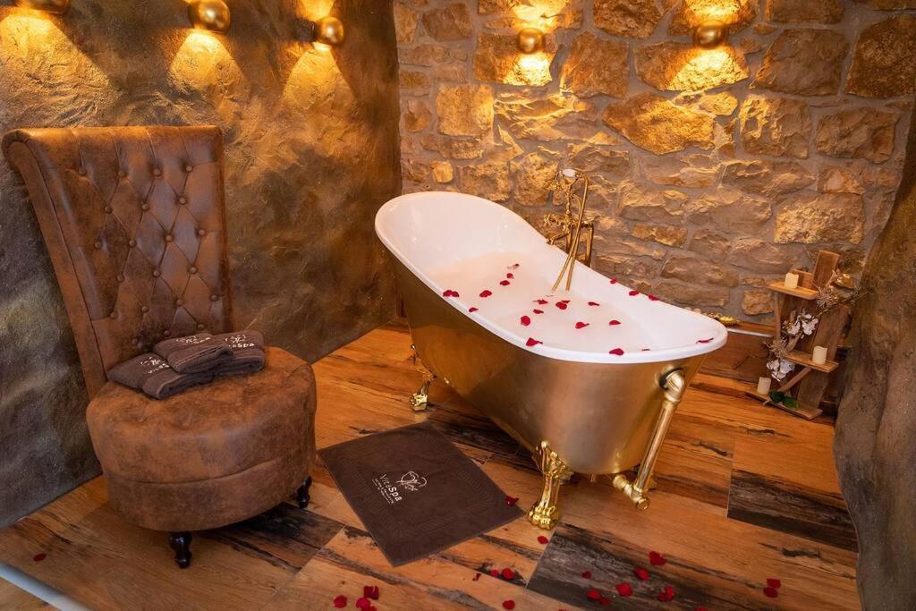 Chalet Vitaspa - Whirlpool & Sauna Privatspa Pegnitz Ngoại thất bức ảnh
