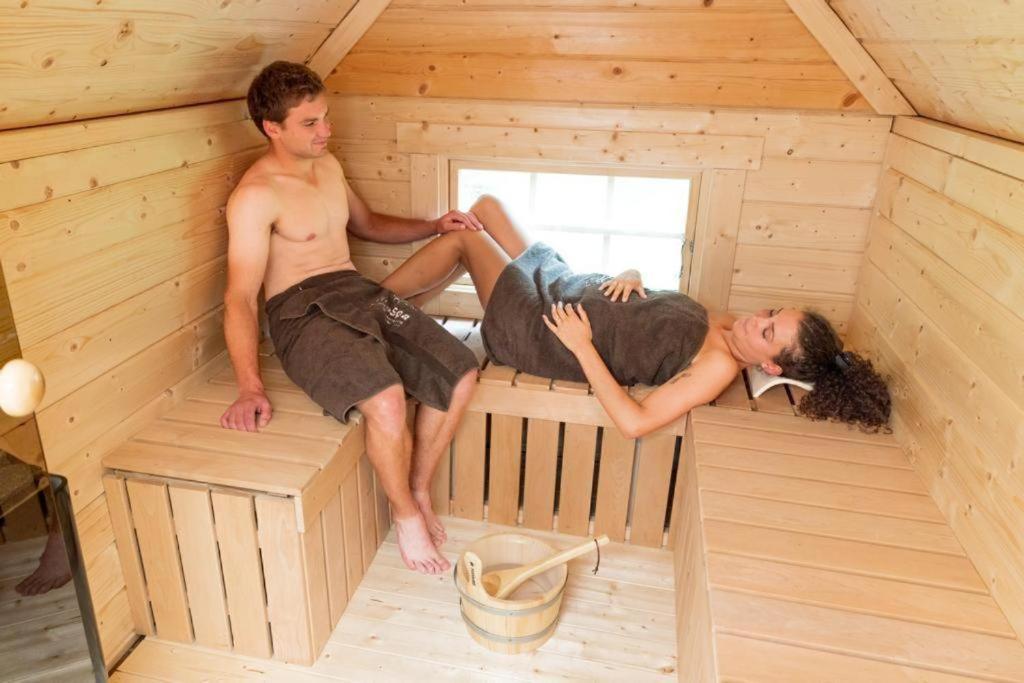 Chalet Vitaspa - Whirlpool & Sauna Privatspa Pegnitz Ngoại thất bức ảnh